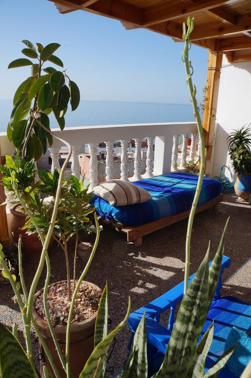 Sundesk Coworking And B&B Taghazout Exterior photo
