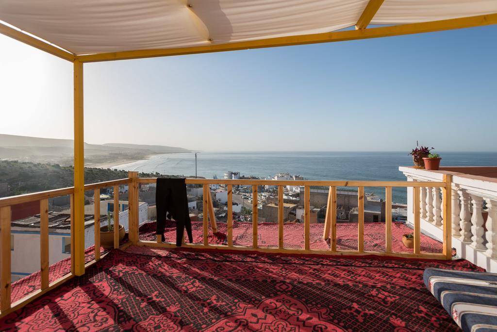 Sundesk Coworking And B&B Taghazout Exterior photo
